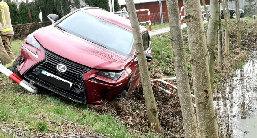 Uciekała przed wojną. Ukraińskie auto wjechało do rowu