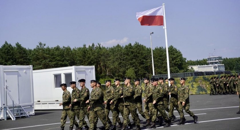 Wojsko zachęcać będzie w centrum do wstąpienia do armii