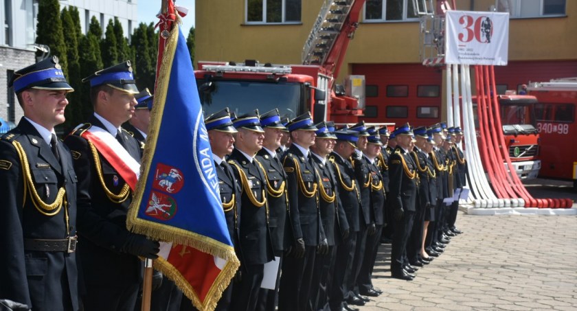 Strażacy dziś świętowali. Dostali nowy wóz i sprzęt [ZDJĘCIA}