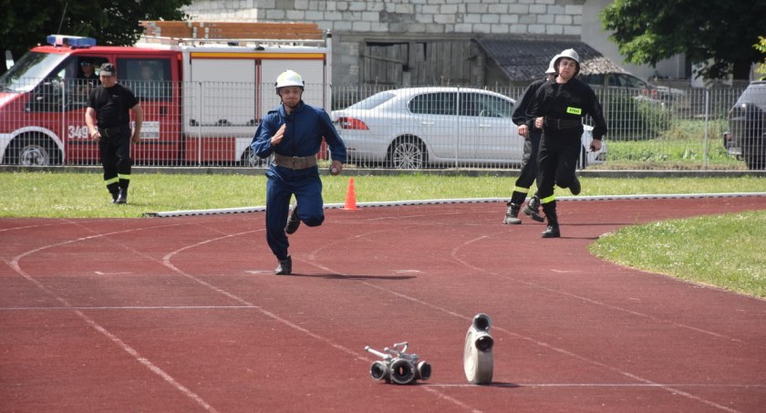Krzewica wzięła wszystko. Zmagania strażaków ochotników