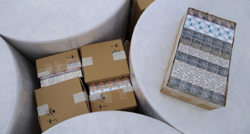 Chciał przemycić prawie 60 tysięcy paczek papierosów. Został złapany na kontroli