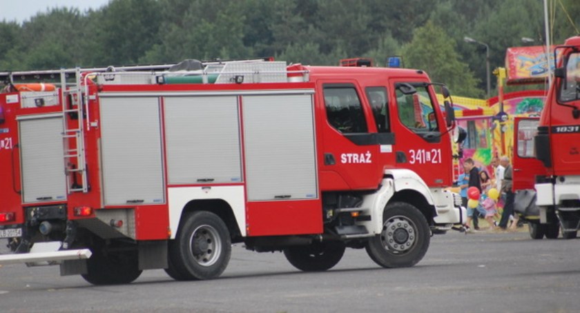 Strażacy wyjeżdżali do połamanych drzew i zalanych ulic