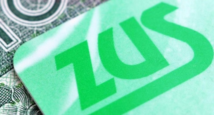 300 złotych na każdego ucznia szkoły