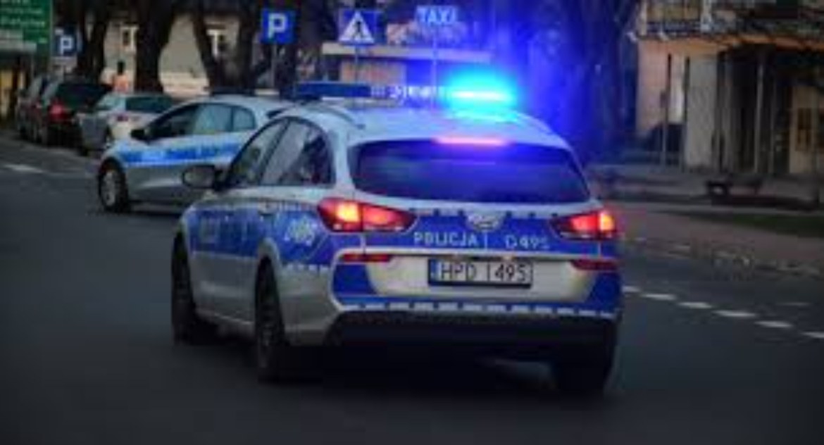 Betoniarka zderzyła się z osobówką. Są utrudnienia na krajówce 
