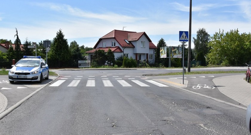 Dwa rowery się zderzyły. Wypadek na ścieżce rowerowej w Białej Podlaskiej
