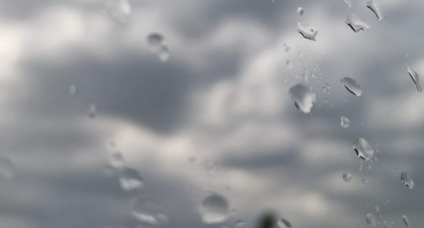 Alert przed gwałtownymi zjawiskami atmosferycznymi 