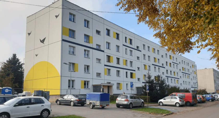 Drożyzna w Polsce. Czy Spółdzielnie Mieszkaniowe czeka kryzys? Część z nich szuka oszczędności i inwestuje w OZE