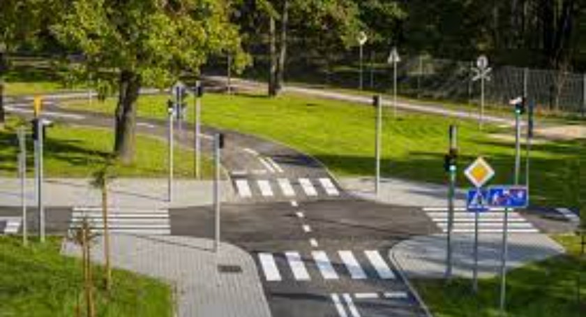 Piknik Bezpieczna droga do Szkoły