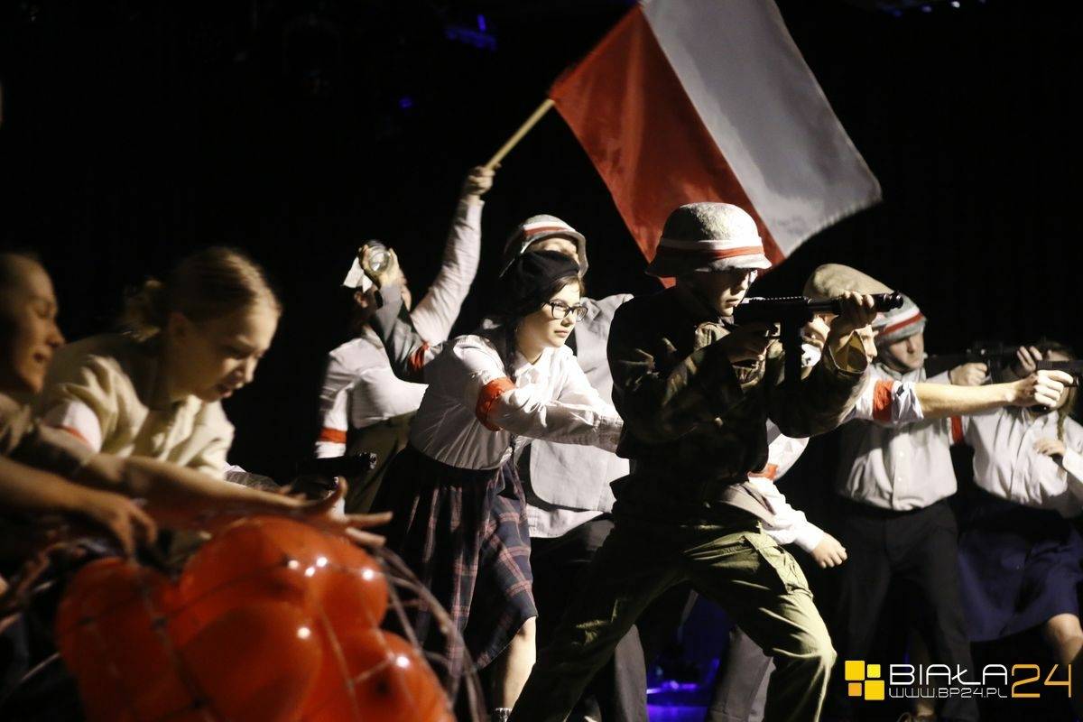 Spektakl "Godzina W" w Białej Podlaskiej