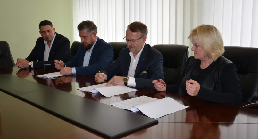 Będzie nowy wiadukt nad trasą Warszawa - Terespol w Międzyrzecu Podlaskim. Podpisano umowę z wykonawcą 