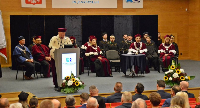 Akademia Bialska oficjalnie rozpoczęła rok akademicki
