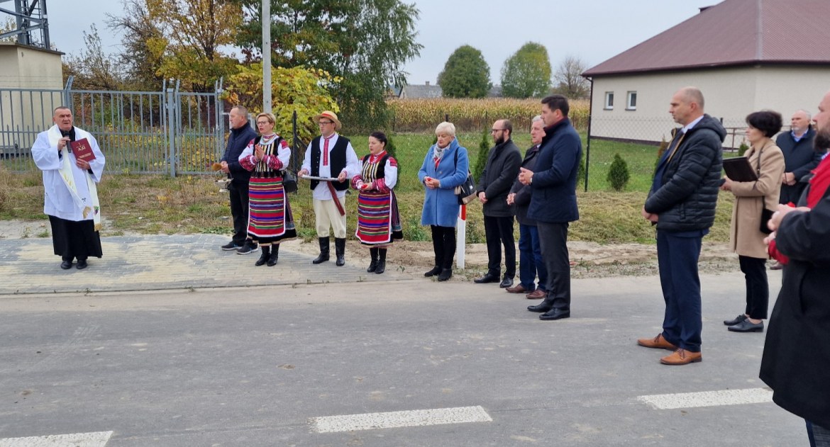 Można jeździć nową drogą powiatową z Czeputki do Motwicy