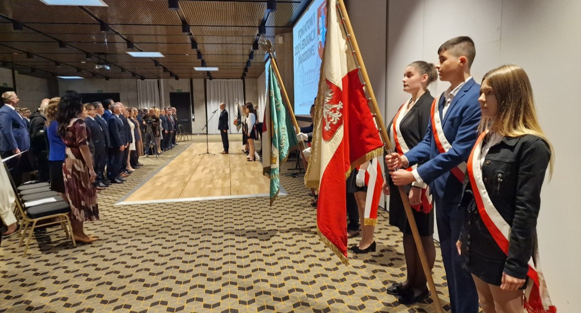 Starosta bialski podziękował nauczycielom i rozdał stypendia 