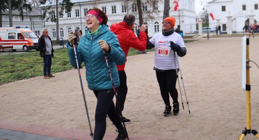 I Bieg Niepodległości w Białej Podlaskiej. Ścigali się nie tylko profesjonaliści