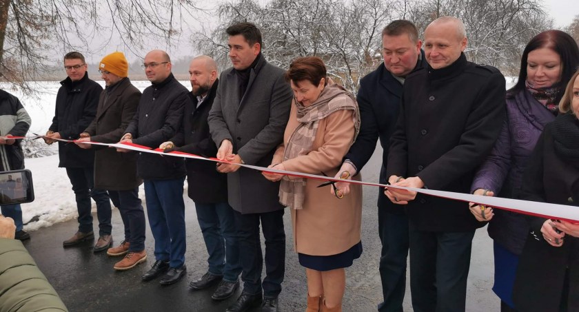 Droga była w złym stanie. Teraz jest po remoncie
