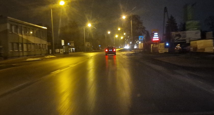 Jest ostrzeżenie. W nocy i rano może być ślisko