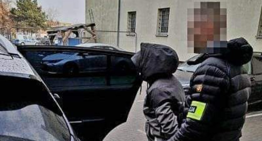 Mieszkaniec Białej Podlaskiej miał w domu narkotyki. Znaleźli je kryminalni