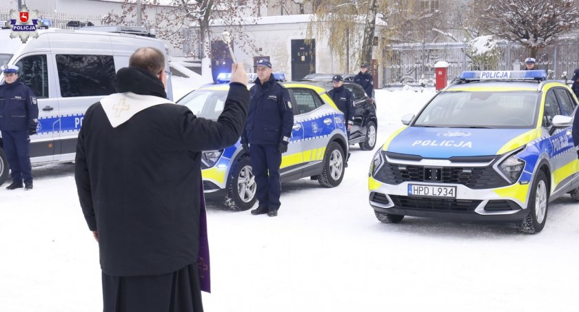 Bialska policja otrzymała nowoczesny radiowóz. Kluczyki wręczono podczas uroczystości w Lublinie