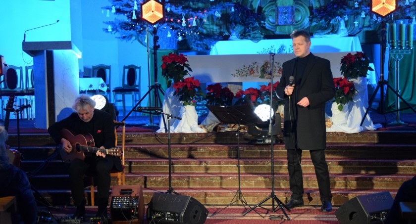 Krzysztof Kiljański z kolędami w Białej Podlaskiej