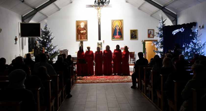 Kolędy i pastorałki z Zorzą w kaplicy w Rakowiskach