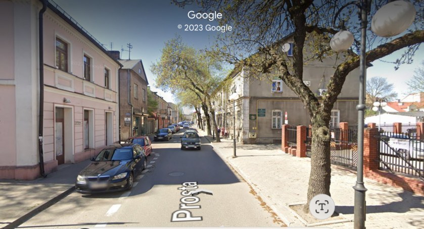 Będą podcinać drzewa. Zamykają ulicę w centrum miasta