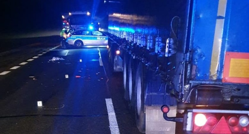 Styrzyniec: Policjant z obrażeniami ciała trafił do szpitala. Pilnował kolejki ciężarówek 