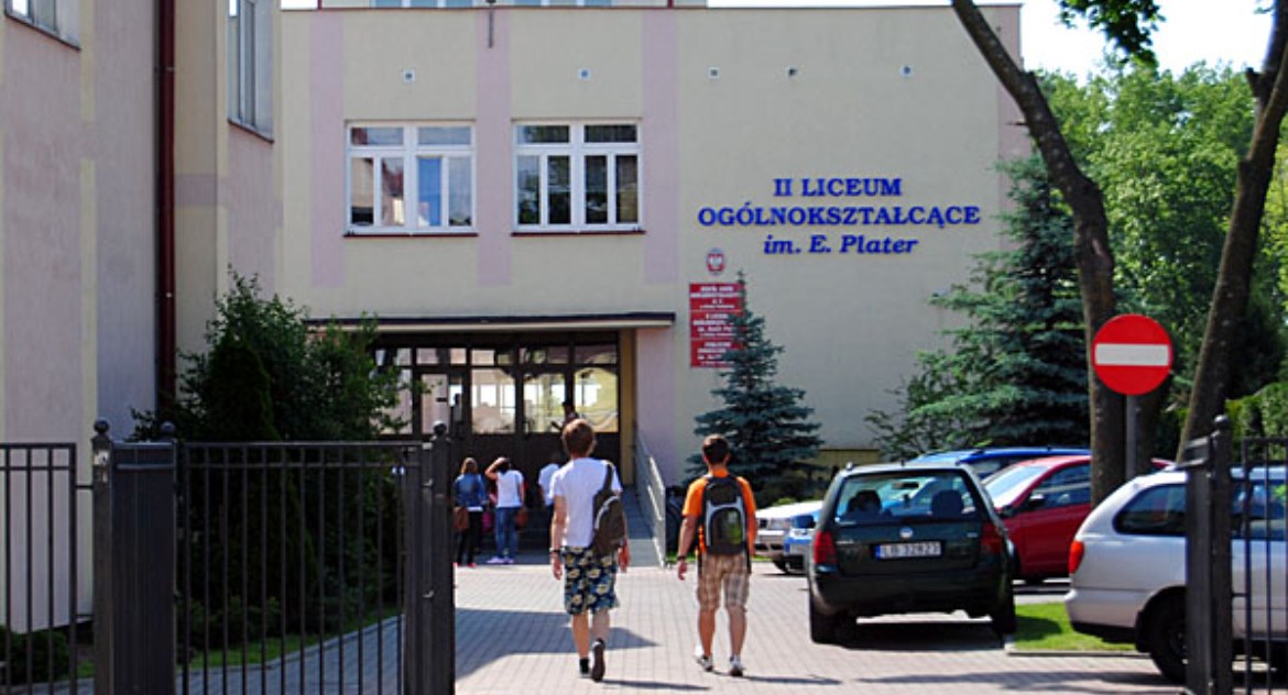 Poradnia Psychologiczno – Pedagogiczna organizuje targi edukacyjne w II Liceum Ogólnokształcącym im. E. Plater w Białej Podlaskiej