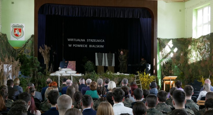 Otwarcie wirtualnej strzelnicy w Liceum Ogólnokształcącym w Wisznicach 