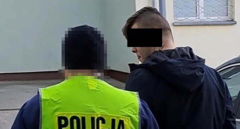 Biała Podlaska: Bili, kopali i skakali po chłopaku. Wraz z nimi do aresztu śledczego trafił nagrywający zdarzenie 23-latek