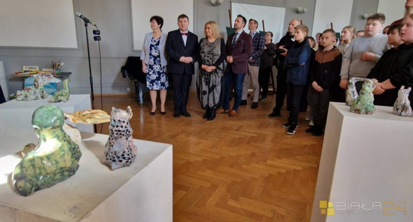 Biała Podlaska: Jest autystą i artystą. Otworzył swoją wystawę