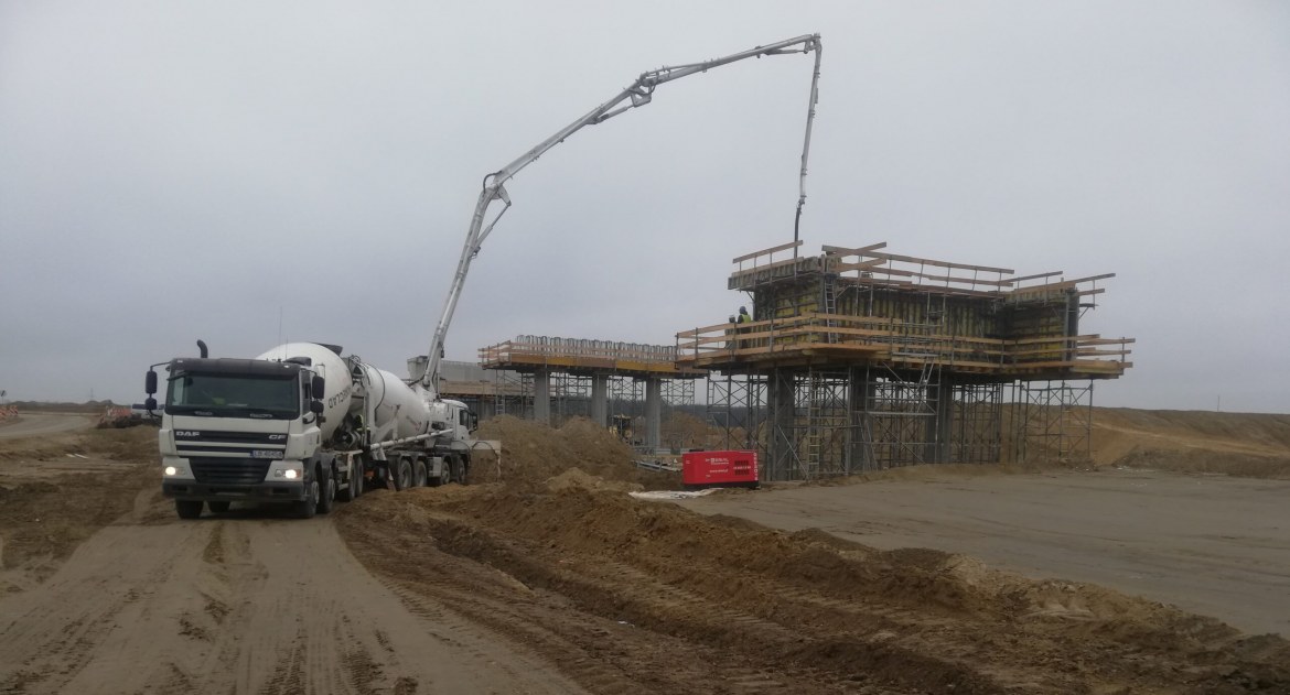 Powiat Bialski: Prace zwolniły w marcu ale idą do przodu. Autostrada gotowa w 35 procentach