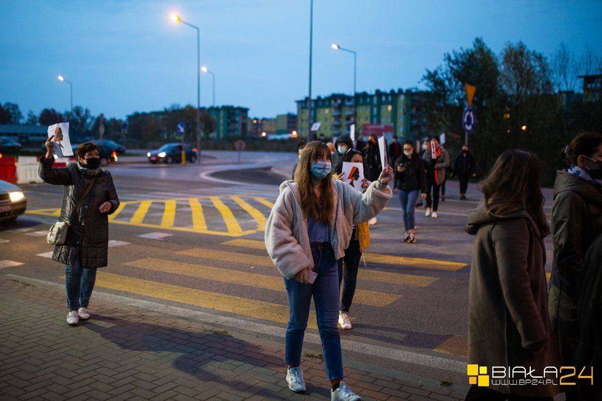 Poniedziałkowy protest kobiet w Białej Podlaskiej 