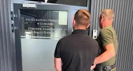 Przewoził nielegalnych migrantów. 27-latek wydalony z Polski