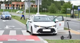Wypadek na Armii Krajowej. Samochód zderzył się z hu&hellip;
