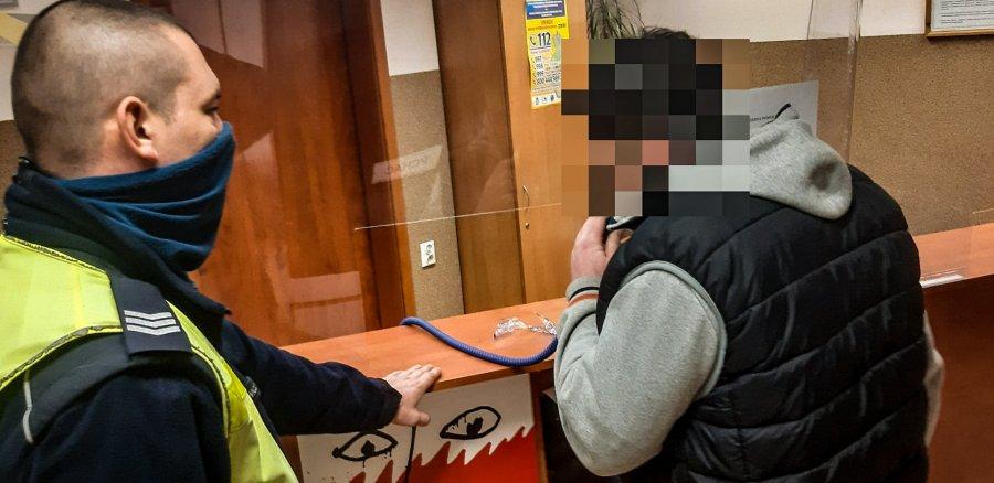Dwie kontrole. Dwa niemal identyczne scenariusze