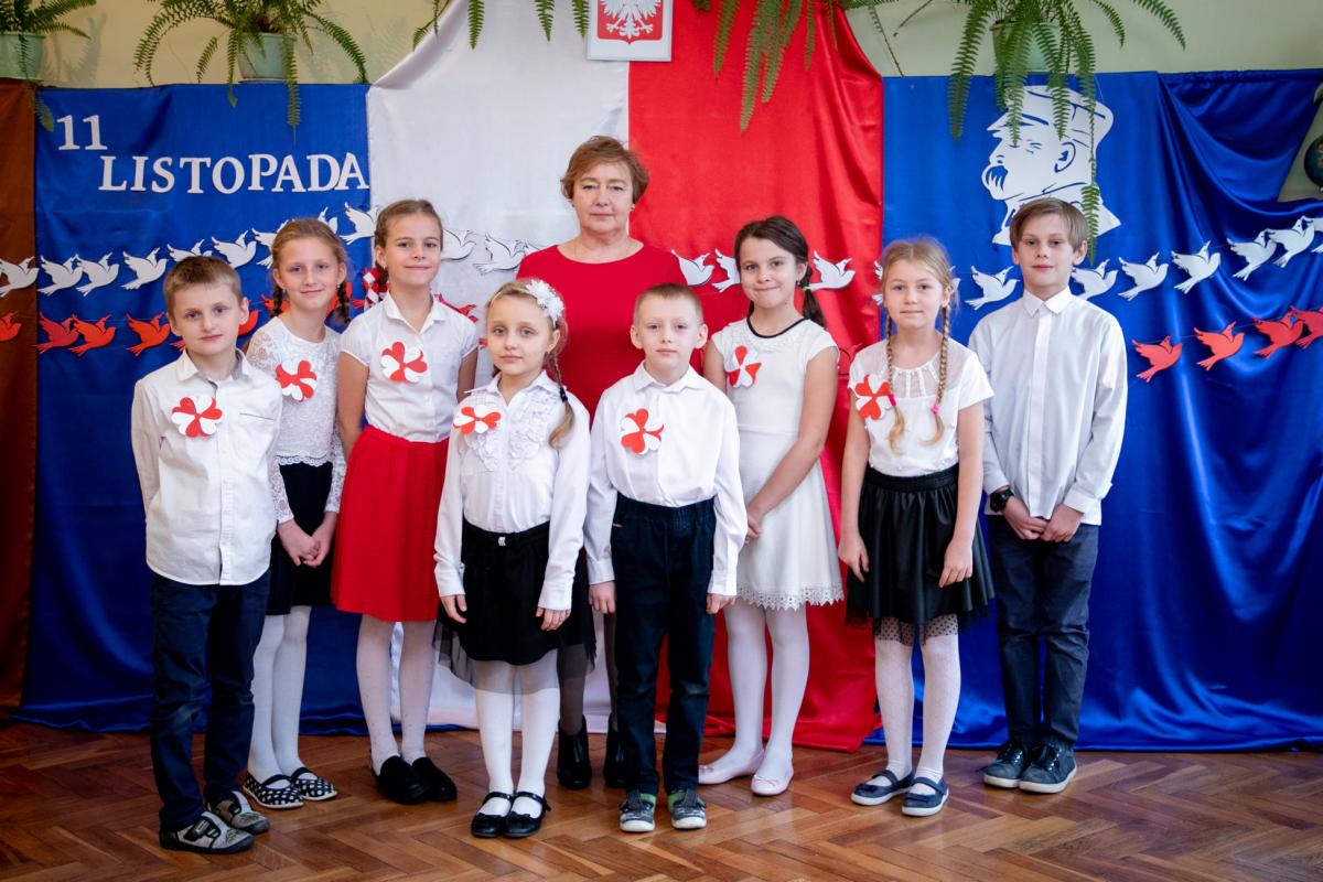 Dzieci pamiętają o historii. Przygotowały niepodległościową akademię 