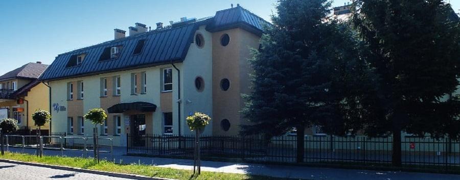Będą czytać i bawić się w Letnim Ogródku. Dołącz do nich