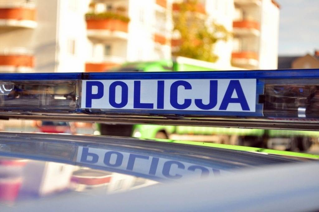 Pili i jeździli trójkołowcem po chodniku