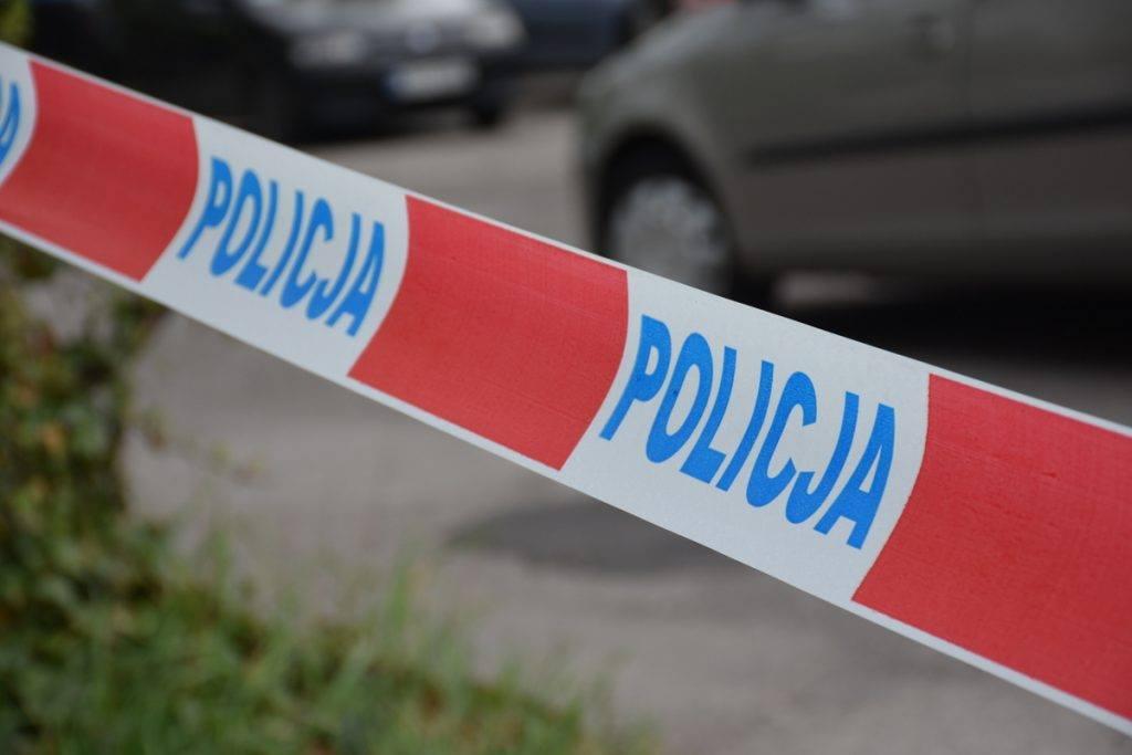 Policjanci znaleźli ją w pobliżu lasu. Zdaniem rodziny chciała popełnić samobójstwo