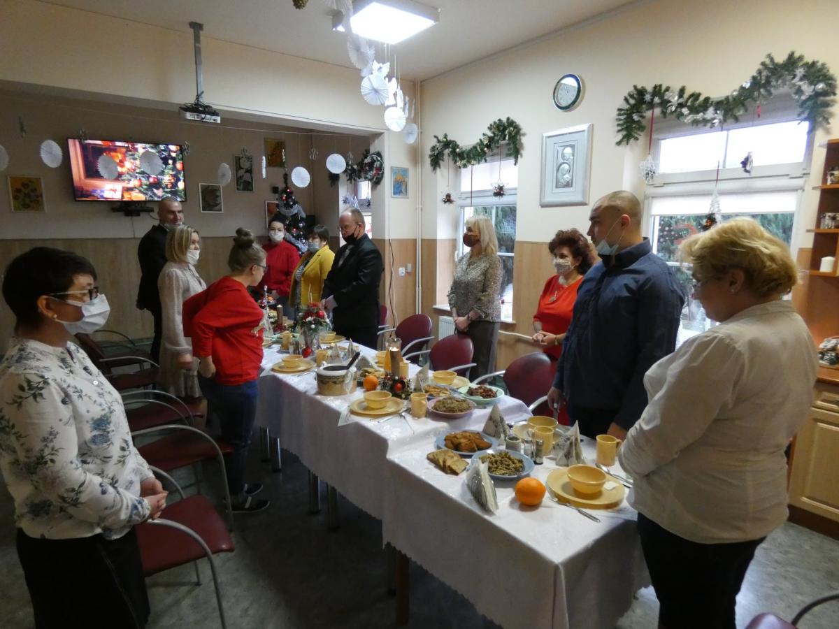 Wigilia w Powiatowym Ośrodku Wsparcia “Przystań” we Włodawie