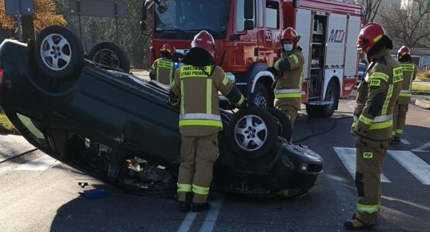 Trzy zdarzenia. W każdym nie ustąpiono pierwszeństwa