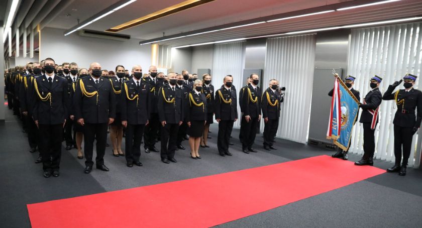 Strażak z wyższym stopniem. Otrzymał go od ministra