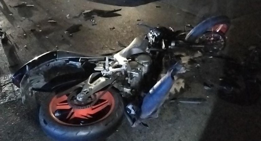 Zderzenie motocykla z osobówką. Jedna osoba ranna (ZDJĘCIA) 
