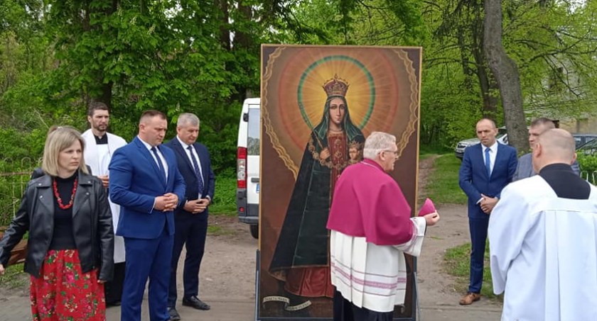 Biskup Kazimierz Gurda w Jeleńcu. W parafii św. Anny trwały Misje Ewangelizacyjne (ZDJĘCIA) 