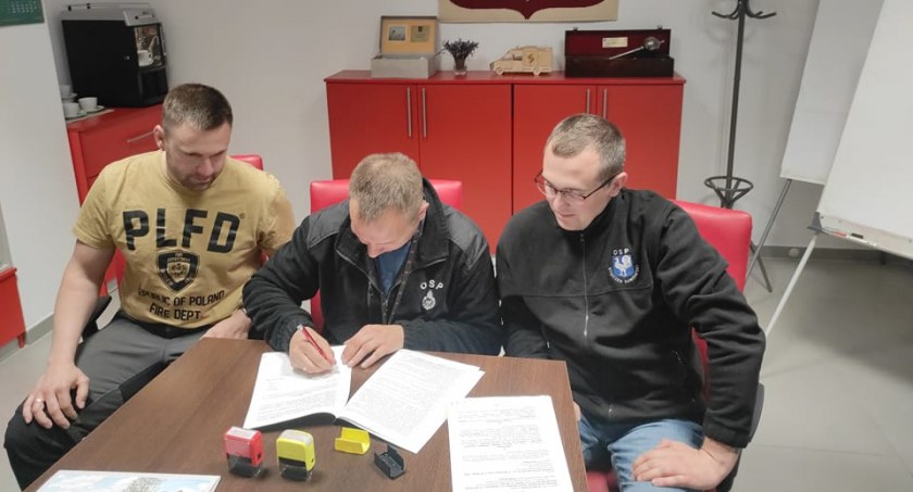 Nowy wóz bojowy dla OSP Stoczek Łukowski. Podpisanie umowy!