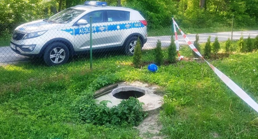 Niewyobrażalna tragedia. 2-letni chłopiec wpadł do szamba!