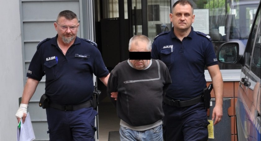 Ledwo wyszedł z więzienia i znów zaczął się znęcać nad rodziną! Groził, że spali dom!
