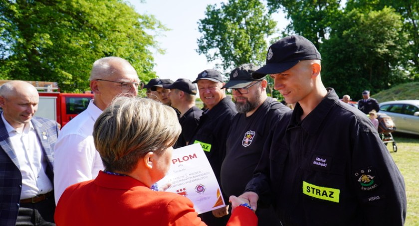 OSP Świderki wygrywają międzygminne zawody pożarnicze (WIDEO + ZDJĘCIA)