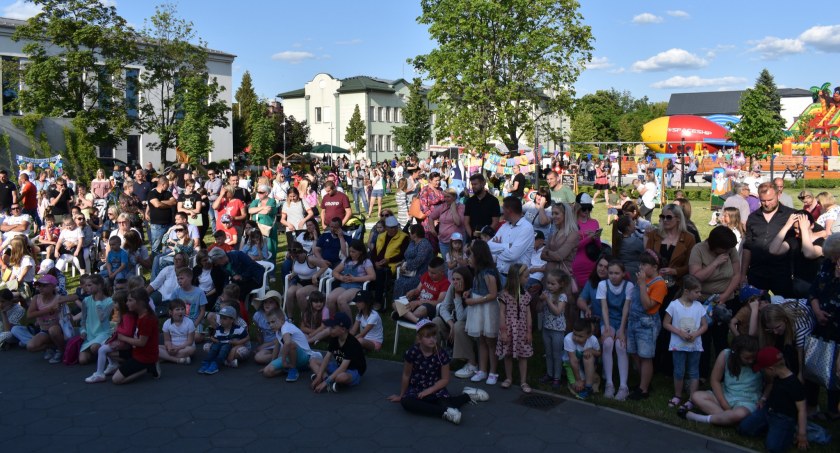 Dzień Rodziny w Adamowie. Było pięknie i kolorowo! (ZDJĘCIA + WIDEO) 