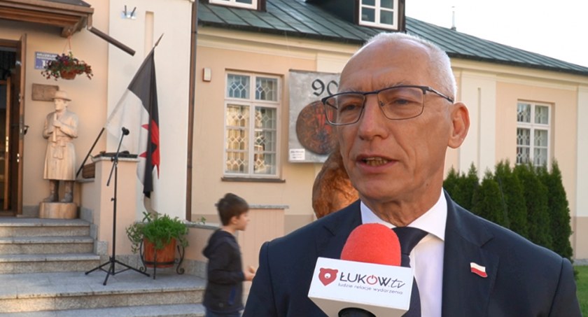 Poseł Sławomir Skwarek zbiedniał w ostatnim roku! Co się stało? 